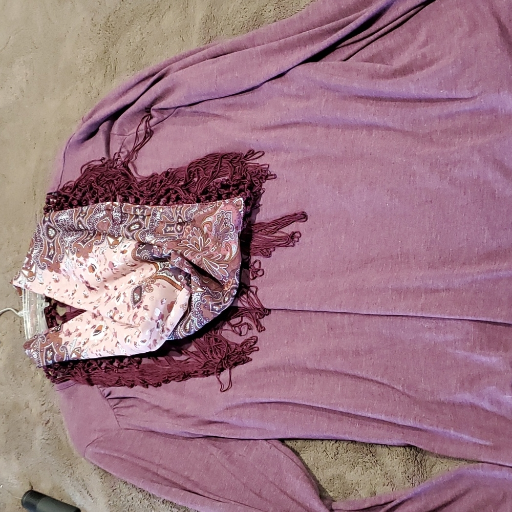 Shirt wit m a ching removable scarf